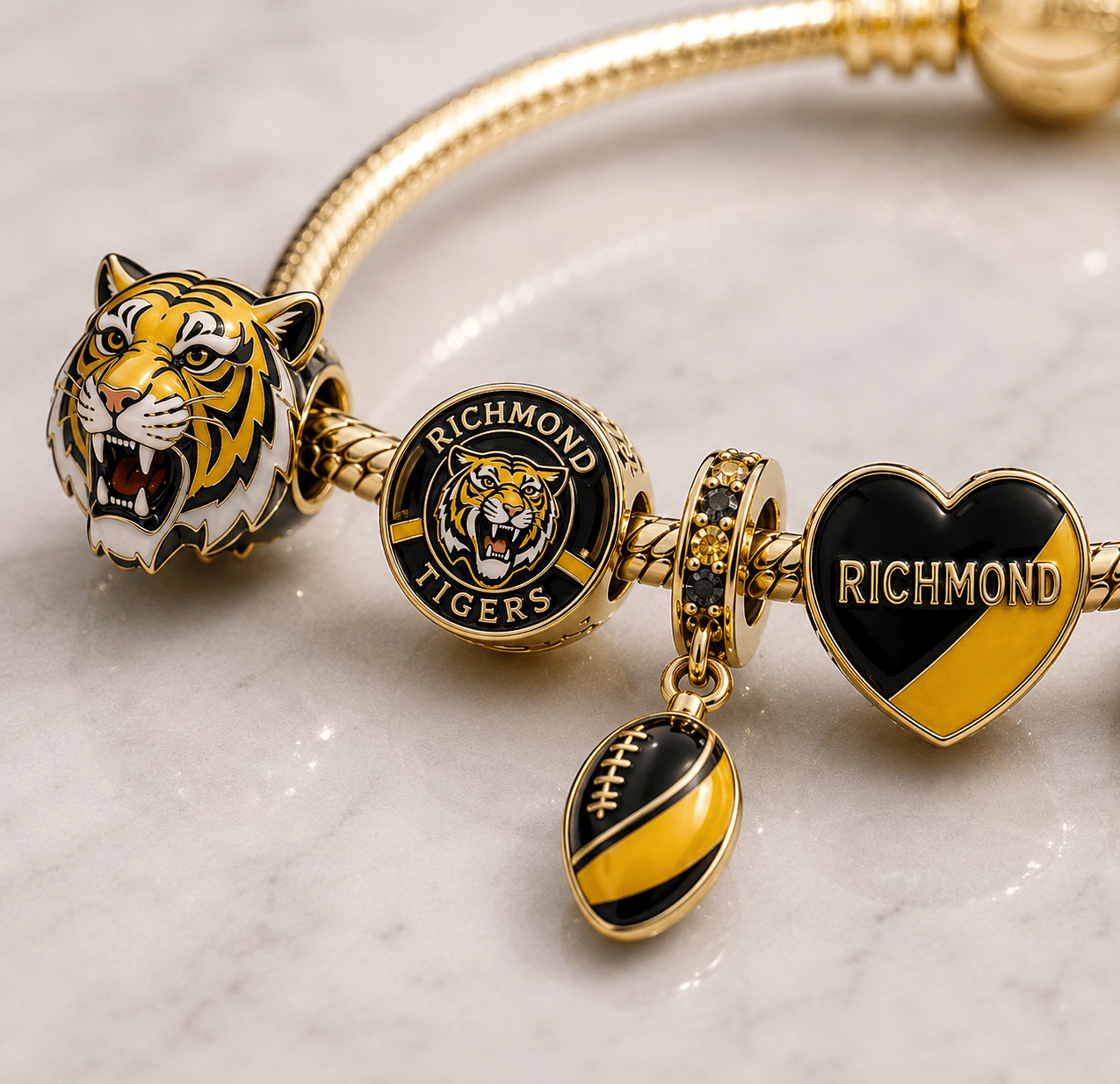 RIC Gold Charm Bracelet Set VTH